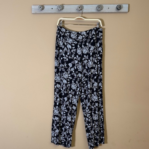 Soma Black & White Floral Pajama Set - Picture 5 of 8